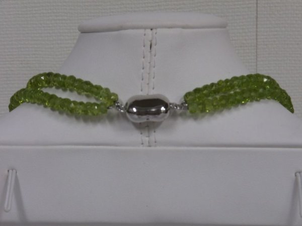 画像3: 2連ペリドットネックレス (3)